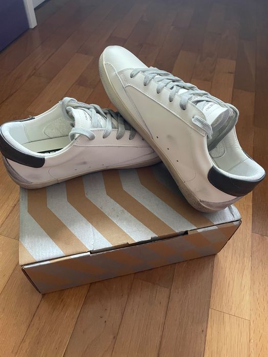 Golden goose novas