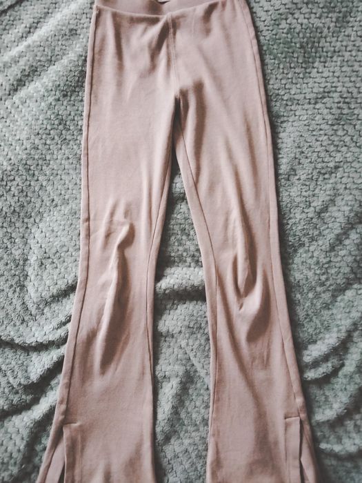 Spodnie prążkowane