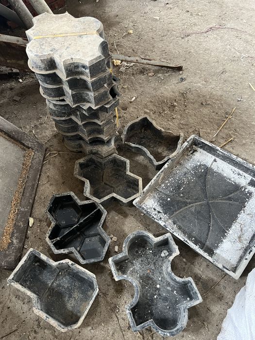 Форми для бруківки