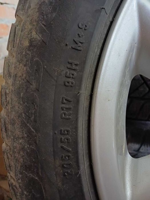 Диски в зборі ЗИМОВА MINI Cooper R17 205/55 5x120 шина колеса