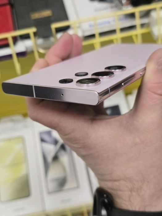 Samsung S23 Ultra 256gb відмінний