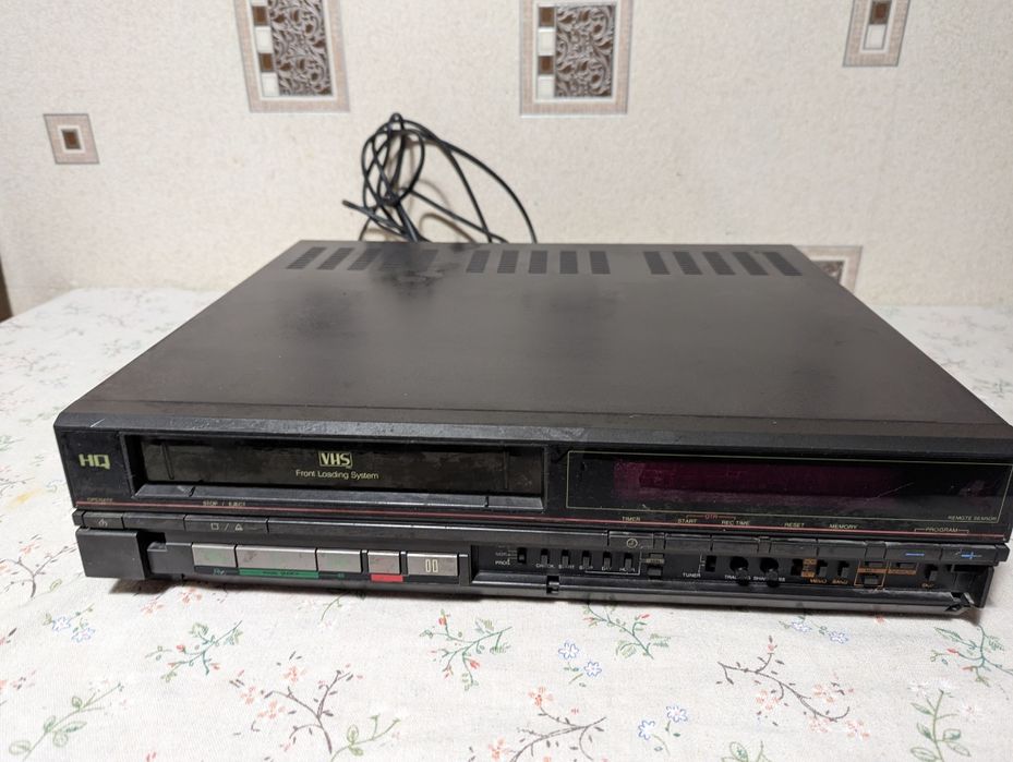 Відеомагнітофон VHS