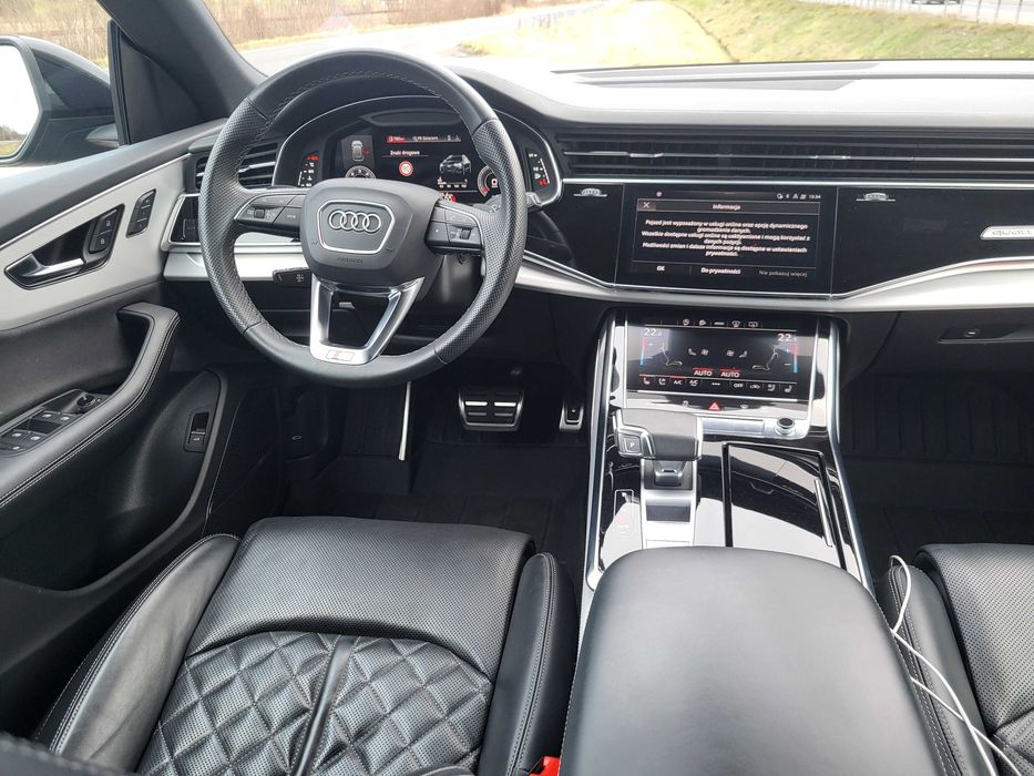 AUDI Q8 2022/ 2967cm3