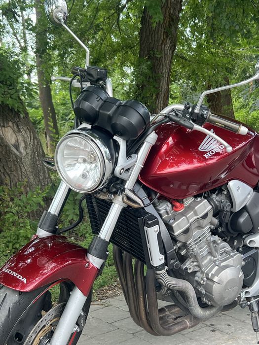 Honda hornet 900