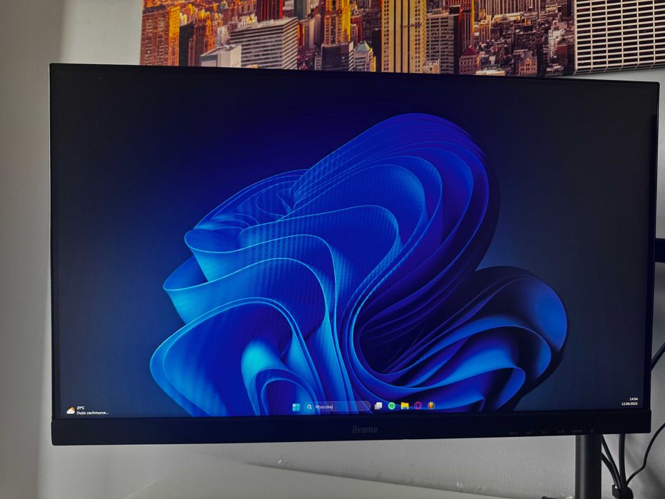 2x MONITOR 27" | Komputer i5 12600K + RTX 3060 | 32GB RAM | 1TB SSD