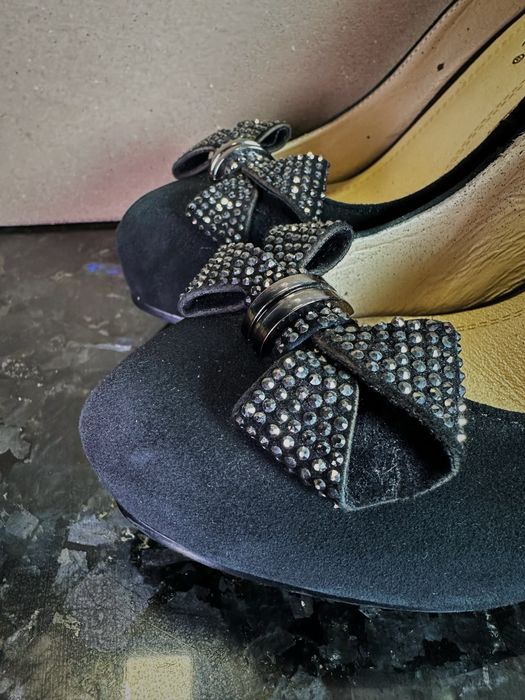 Замшеві туфлі 36 розмір