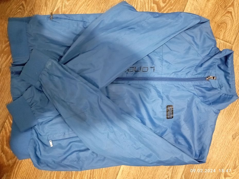 Спортивна куртка