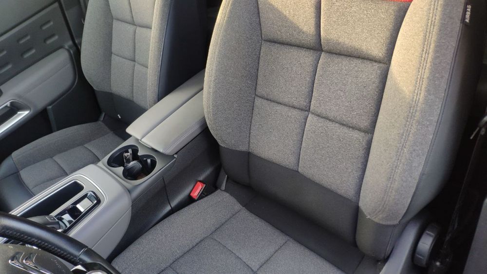 Citroën C5 Aircross Automático • SUV Premium • Conforto e Elegância