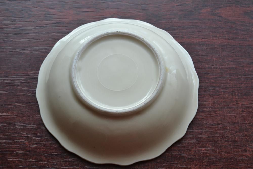 Stara zabytkowa salaterka