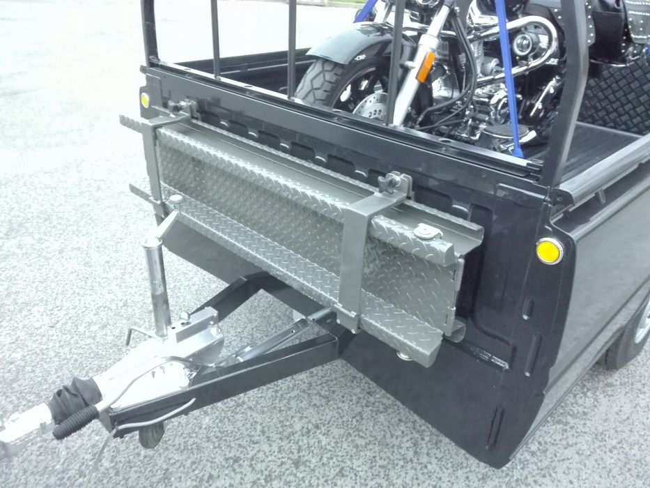 Reboque em estado impecável