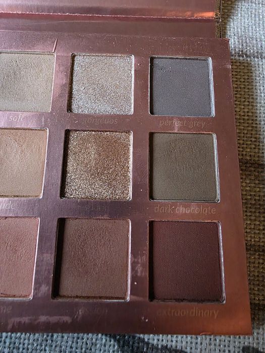 Wibo Nudettitude paleta cieni