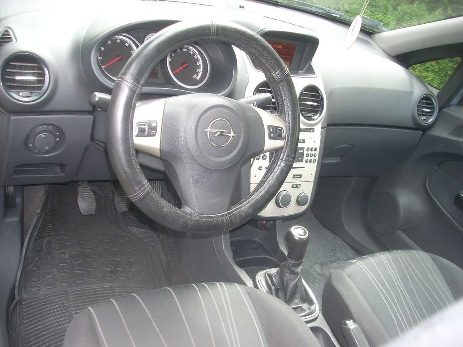 Opel corsa 1.4 , klima, 5-drzwi,