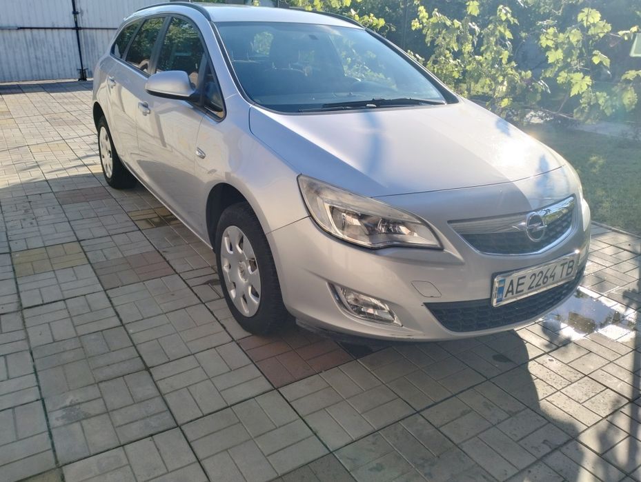 Opel Astra j 2011 1.4