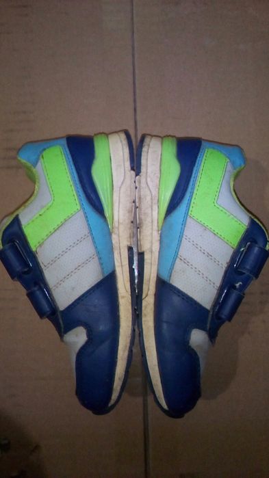 Кроссовки.       .