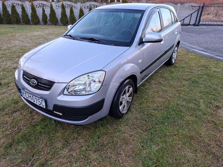 Kia RIO II Hatchback 2006  97KM