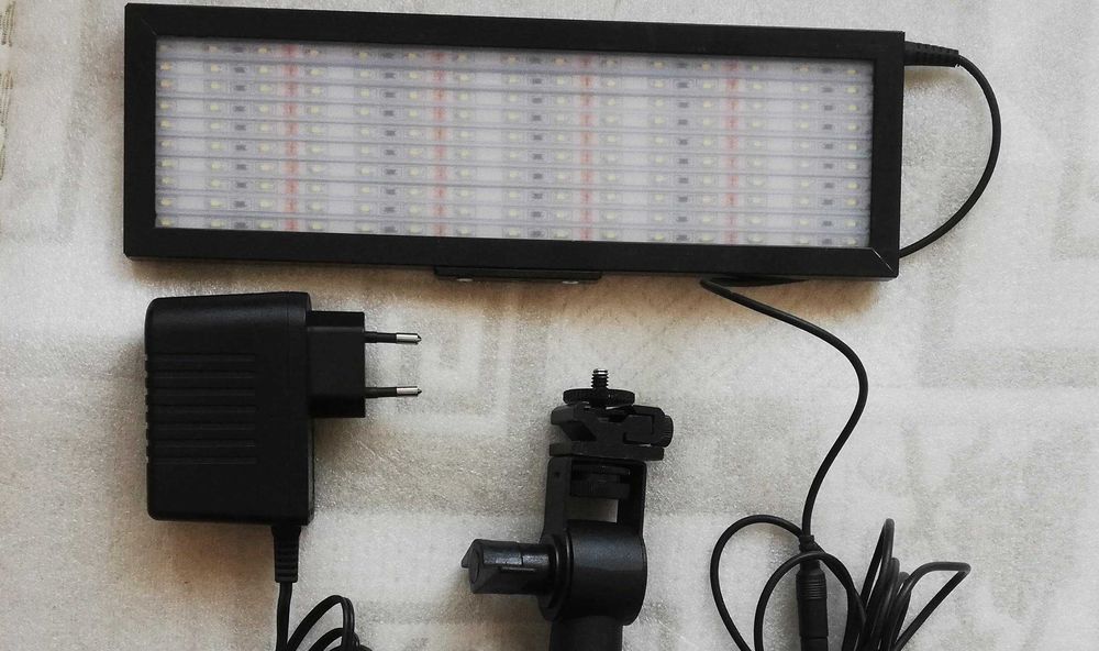 Lampa LED fotograficzna na kamerę z regulacja siły oświetlenia