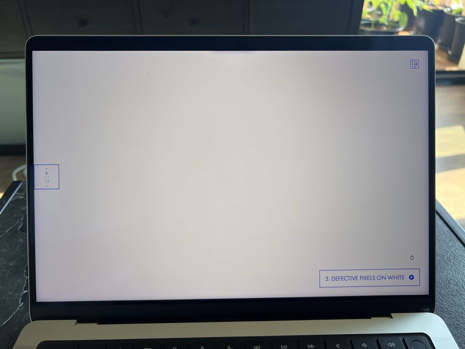 MacBook Pro 2021 M1 Pro | 32 GB RAM | 1 TB SSD | Gwarancja 12 miesięcy