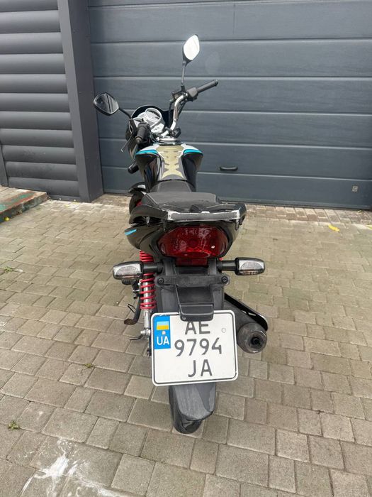 Honda cb125e 2012 року