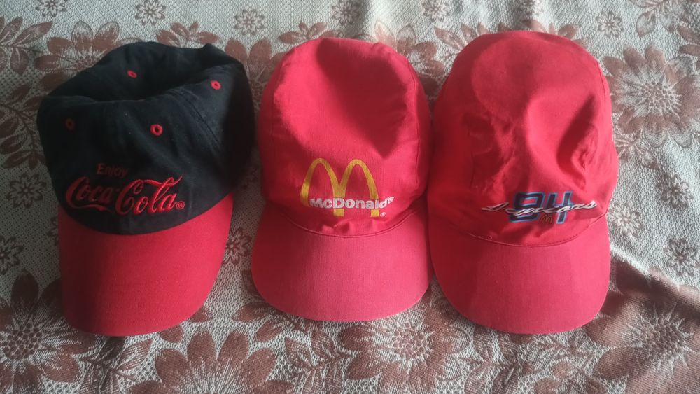 Продам винтажные кепки