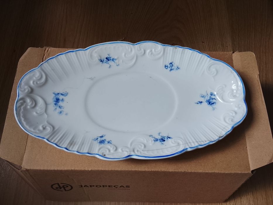 Travessa em porcelana da VA