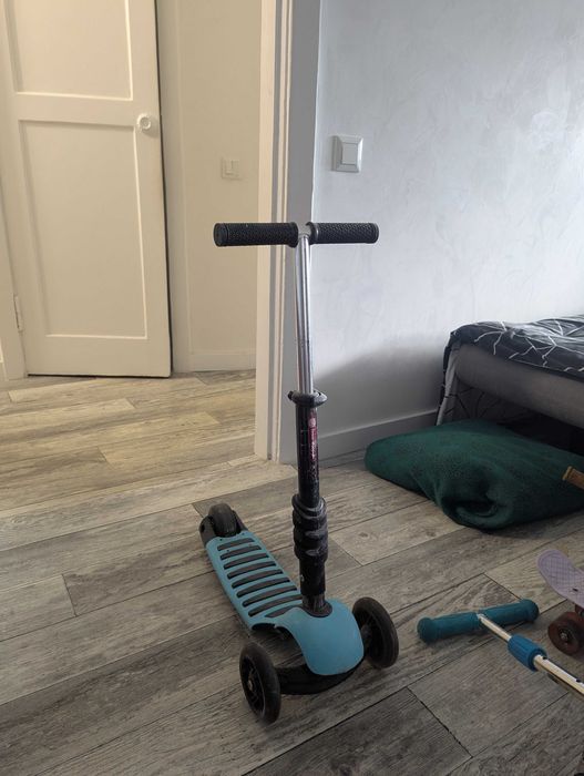 Продам велосипед та самокати