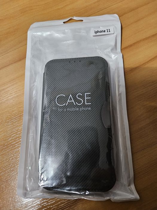 Etui iPhone 11 ciemna zieleń