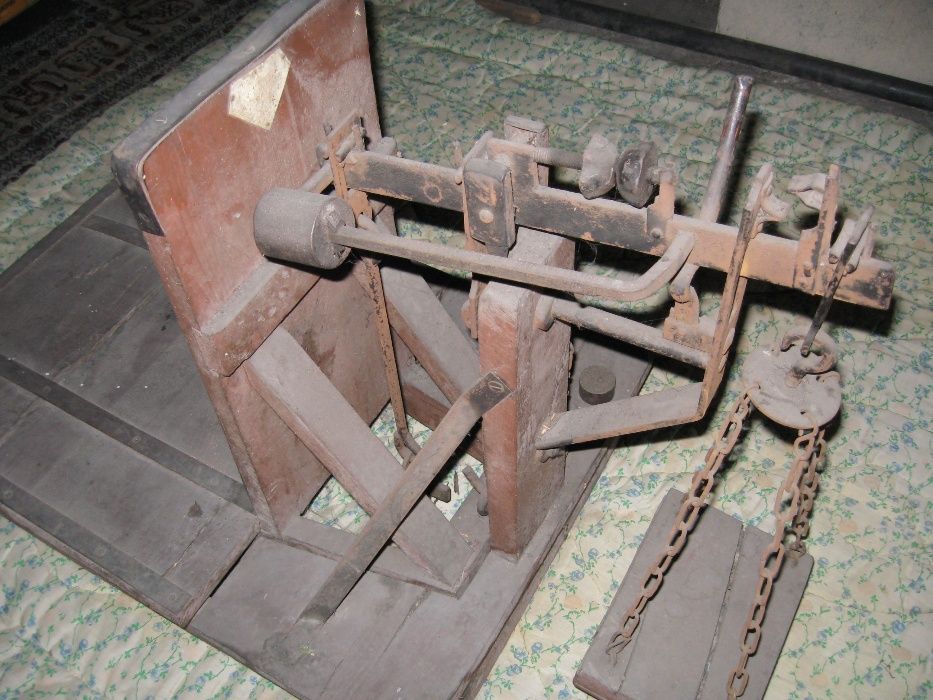 waga dziesiętna duża sprawna zabytkowa