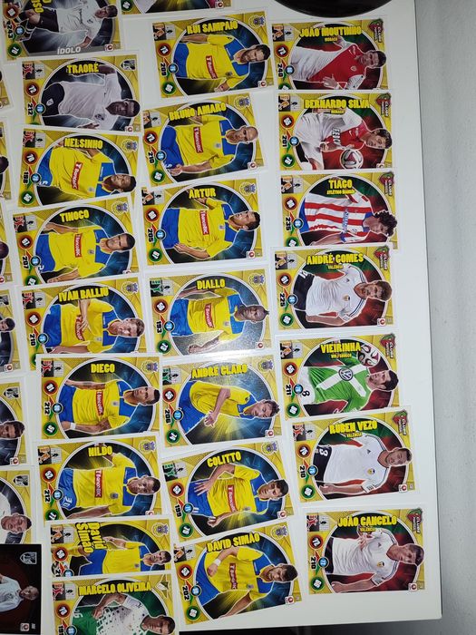 Pack de 236 cartas da Panini adrenalyn
