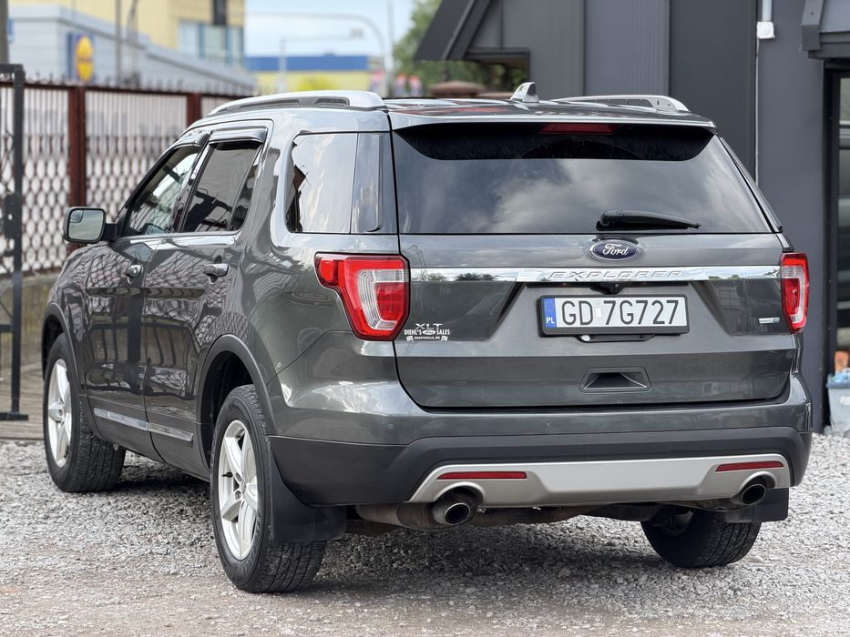 Ford Explorer XLT   7 osb  190.000 km Rezerwacja do 27.05.2026