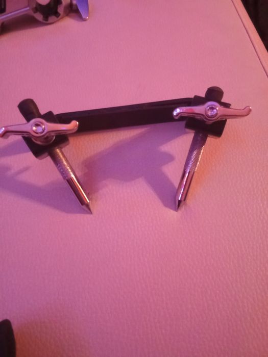 Kotwica do stopy podwójnej do  bębna basowego