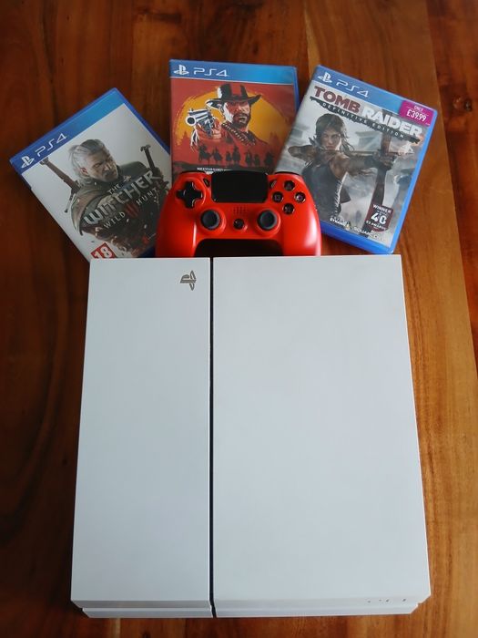 Playstation 4 White