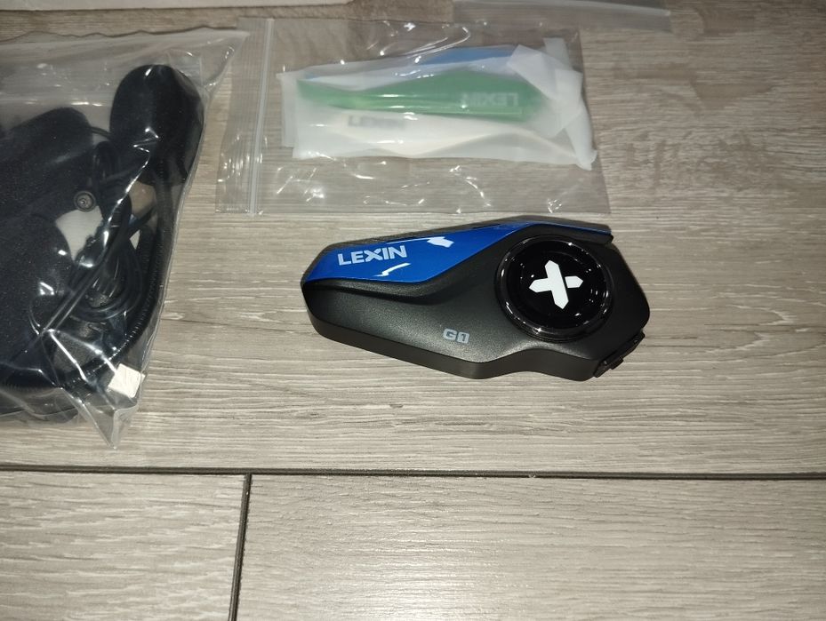 Zestaw słuchawkowy do kasku