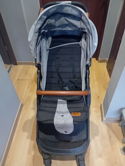 Sprzedam wózek spacerowy