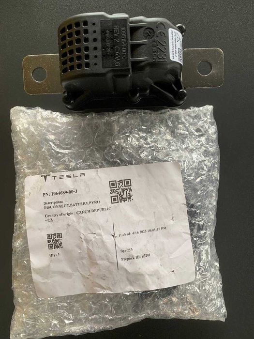 Піропатрон основної батареї; Tesla Model 3/Y; 1064689-00-J