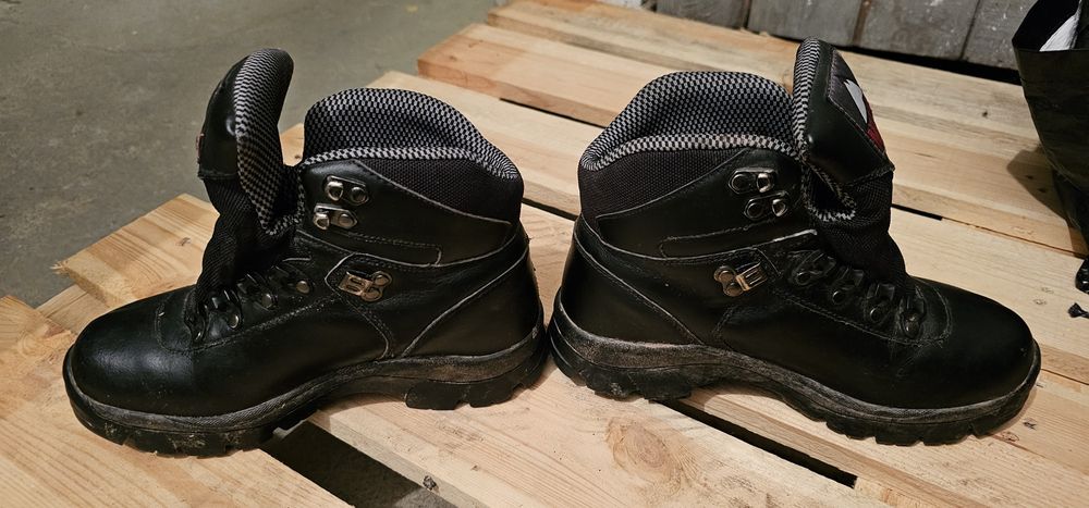 McKINLEY buty męskie trekkingowe rozmiar 38 wkładka 24cm używane