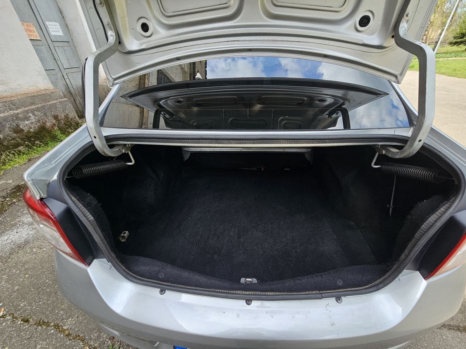 Продам Renault Logan 1.5 dci