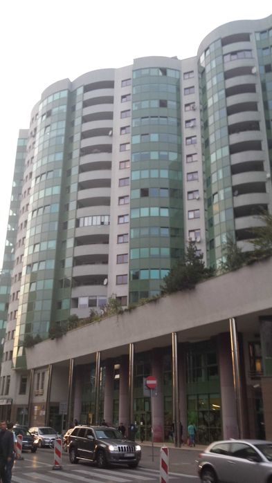 Pokój do wynajęcia w centrum Warszawy dla młodej osoby.OPŁATY W CENIE!