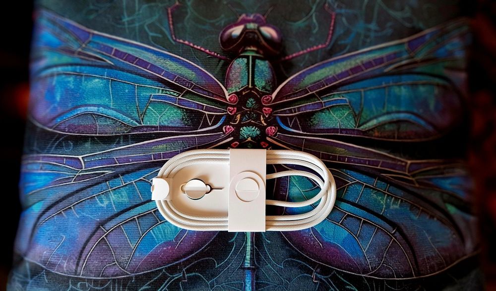 Smartfon Apple iPhone 16  256 GB Ultramaryna