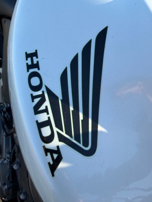 Motociclo honda hornet