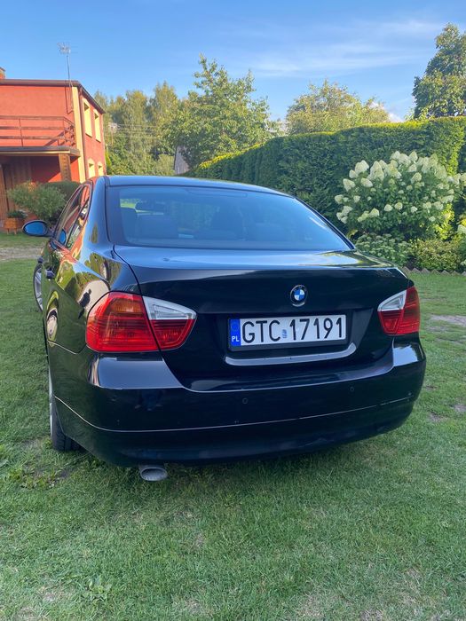 BMW e90 320d 2005r
