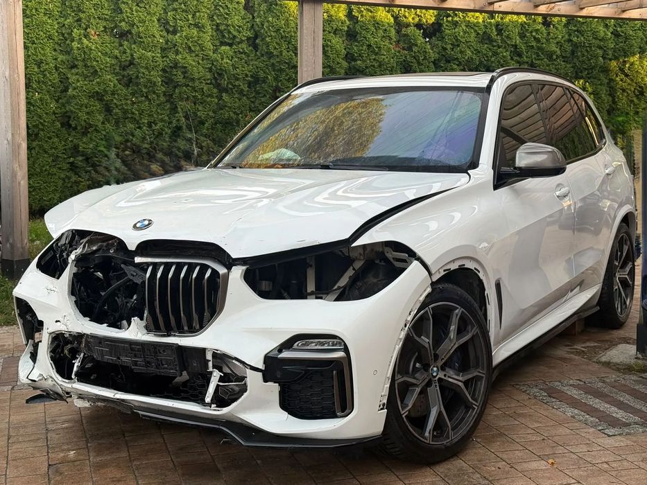 BMW X5 M Salon BMW X5 M50 D full salon uszkodzona