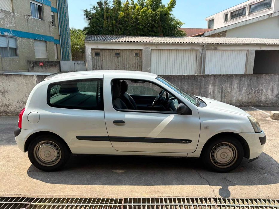 Renault Clio 2 lugares (mercadorias)