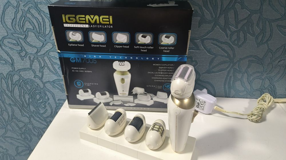 Епілятор 5 в 1 з насадкою бритва і пемза електробритва Gemei GМ7005