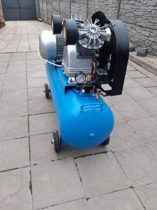 Компрессор масляный Miol81-96