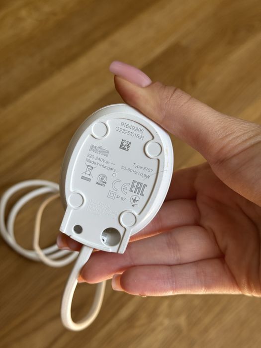 Електрична зубна щітка Oral-B Pro 3-3000 Sens Clean