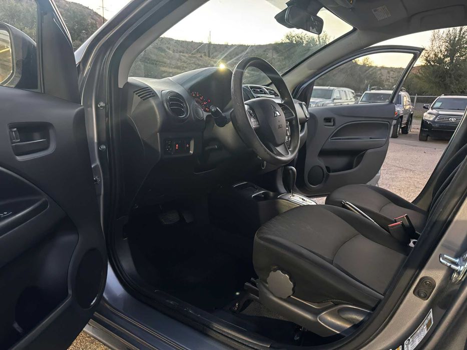 Mitsubishi Mirage ES      2021