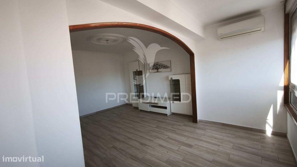 Apartamento T3 com garagem para Arrendamento, Alfornelos, Amadora