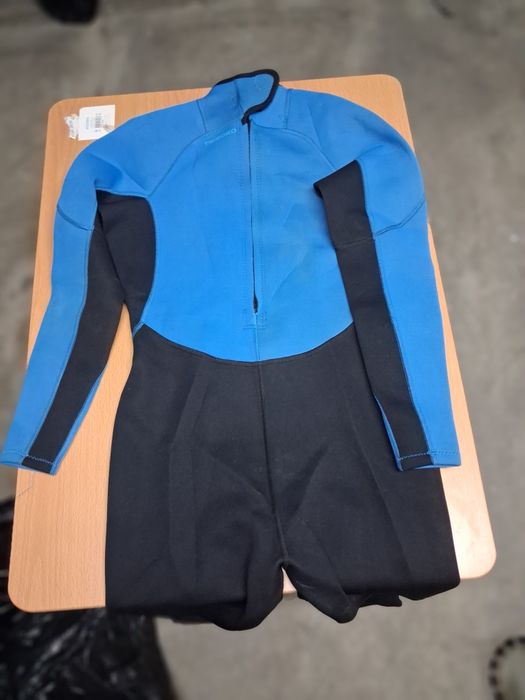 Fato de metgulho para surf atividades em agua fria