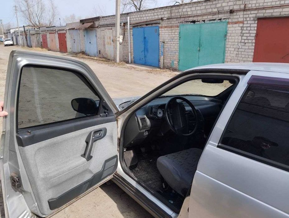 Автомобіль ВАЗ 2110