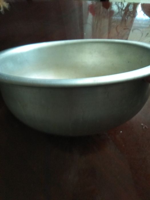 Таз  бытовой из разного материала